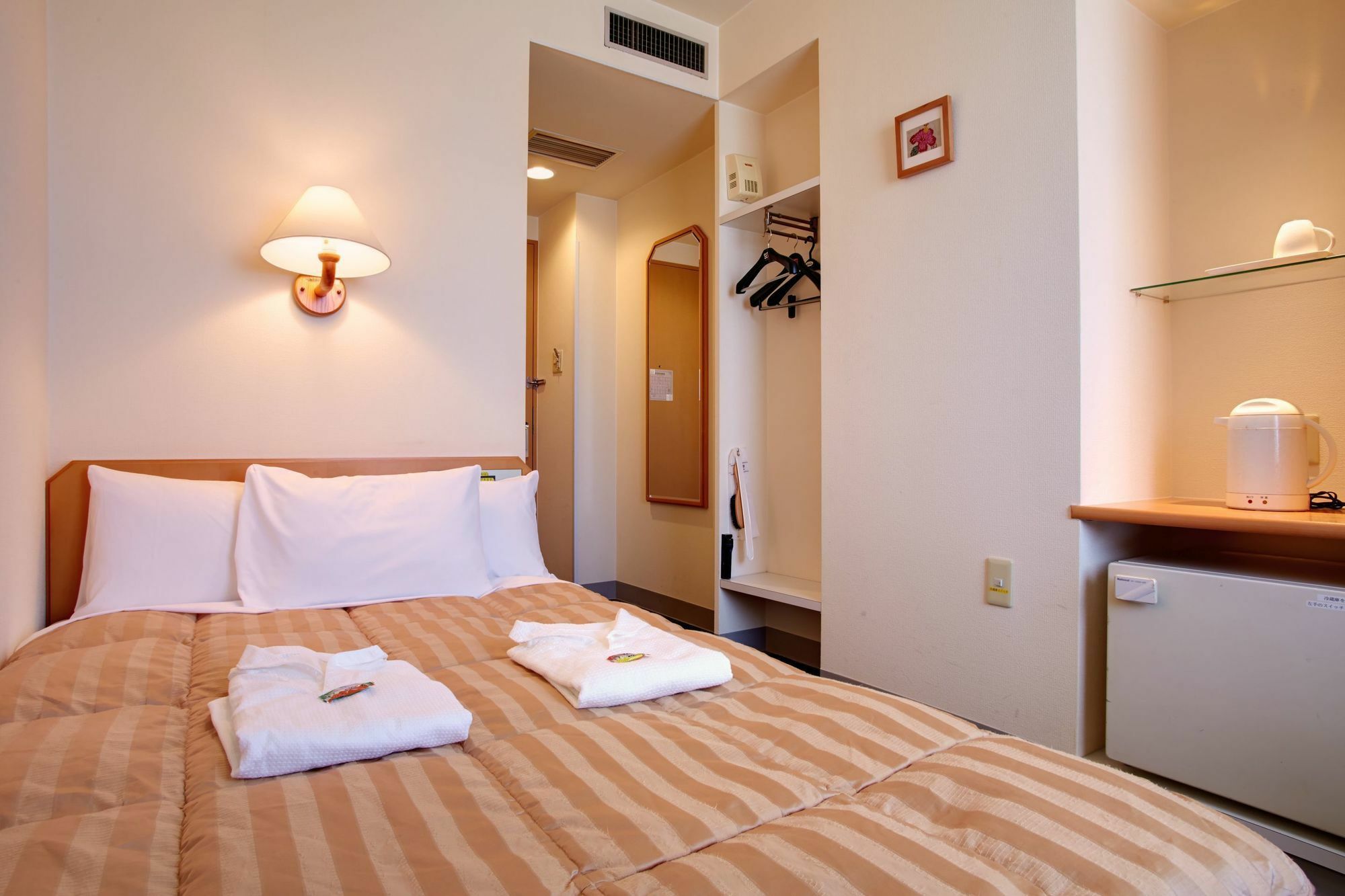 Hotel Roco Inn Matsuyama Naha Exterior foto